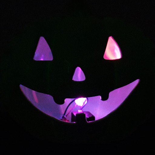 ZELENÁ TEKVICOVÁ BLIKAJÚCA LED HALLOWEENSKÁ LAMPA BATERIOVÁ DEKORATÍVNA