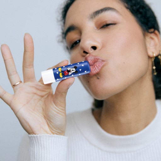 NIVEA MICKEY MOUSE DISNEY EDITION Hydratačný a ochranný rúž 4,8g