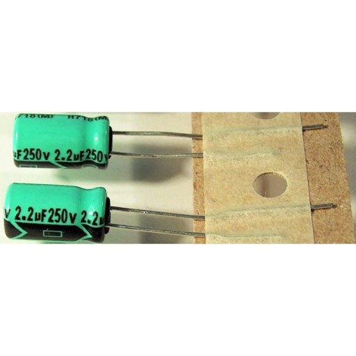 Elektrolytický kondenzátor 2,2uF 250V