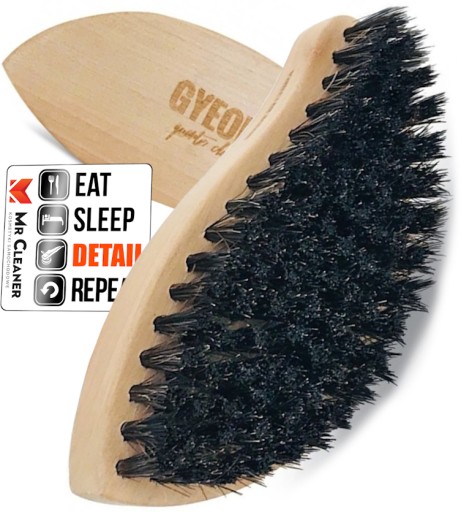 Gyeon Q2M LeatherBrush Kožená kefa so štetinami
