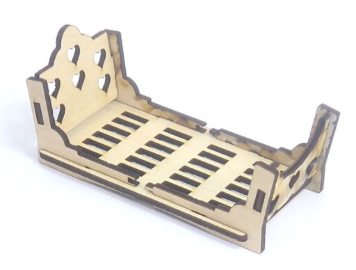 DEKOR MINIATÚRA POSTEĽ 55x115x60mm DQ21