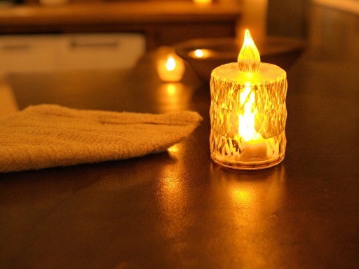 LED BATÉRIA SVIEČKOVÁ LAMPA VLOŽKA SVIEČKY TEPLÉ SVETLO 6,5 CM DEKOR