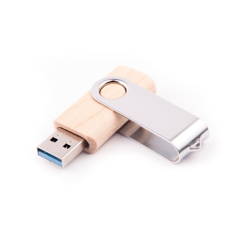 drevený prívesok s rytím 8 GB svetlé drevo