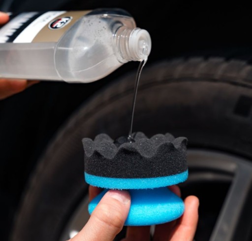 K2 Sponge aplikátor na pneumatiky a plast, ktorý nezašpiní ruky K720
