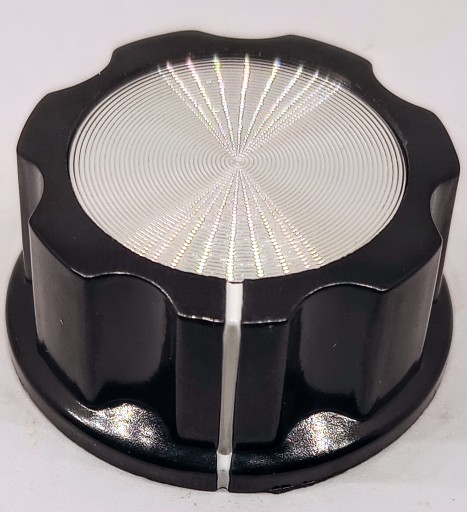 GOMBÍK POTENCIOMETRA S ALU KRYTOM -32MM