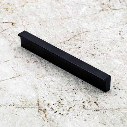 ÚCHYTKA NA NÁBYTOK ČIERNA ÚCHYTKA NA NÁBYTKO KUCHYŇSKÁ SKRIŇKA ÚCHYTKA 128MM
