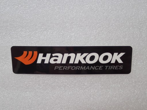 NÁLEPKA PNEUMATÍK HANKOOK LOGO PERFORMANCE PNEUMATIKA 11,5 x 2,8 cm