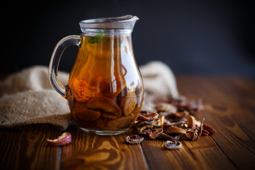 SUŠENÝ KOMPOT OVOCNÁ ZMES 500G ŠTEDRÝ VEČER