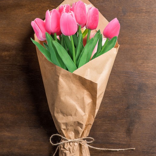 Umelé tulipánové kvety TULIPS ako živé ozdobné kytice do vázy s ružami