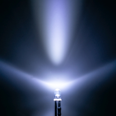 LED 12V 5mm STUDENÁ BIELA bez rezistora!!! x10