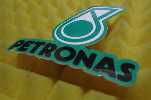 NÁLEPKA PETRONAS MERCEDES F1 NÁLEPKA 8,4 x 5,7 cm
