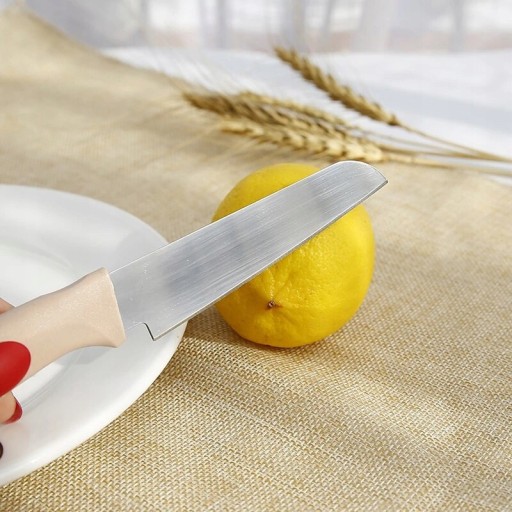 Nôž Victorinox s hladkou čepeľou 8 cm čierny