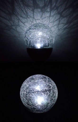 Záhradné solárne svietidlo KULA z matného SKLA, 2 LED, biela/farba P-482