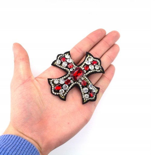 Krížový krížik s kubickými zirkóniami