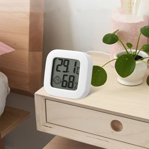 DIGITÁLNY TEPLOMER HYGROMETER IZBOVÁ METEOSTANICA POČASIE S DISPLEJOM