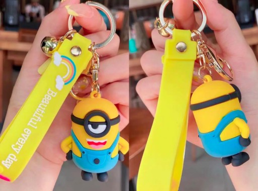 PRSTEŇ NA KĽÚČE MINIONS KRÁSNY KAŽDÝ DEŇ 20CM KEVIN BOB GRU PRÍvesok