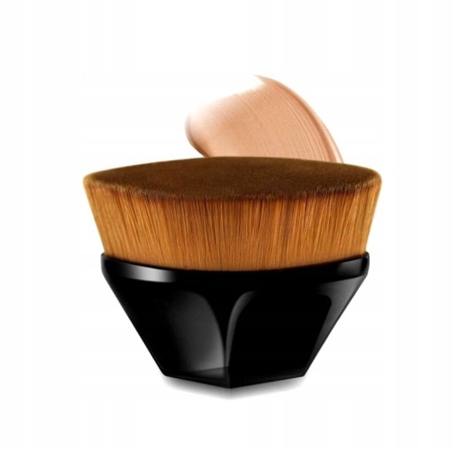 Soft Dense Brush pre tekutý podkladový make-up Jednotný tekutý štetec