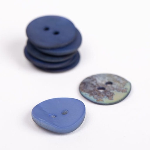 Perleťové perleťové gombíky konkávne modré 15 mm