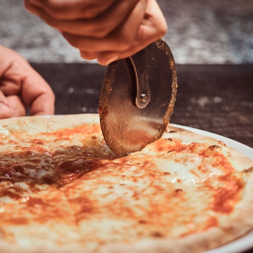 NÔŽ NA PIZZU OKRUHOVÝ KRUH NA REZANIE NOŽA