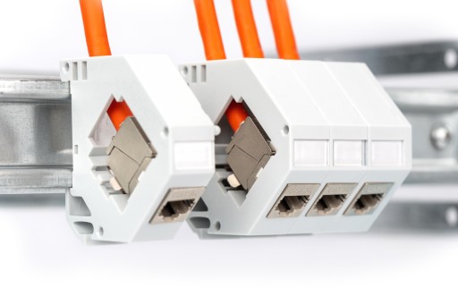 Inštalácia krútená dvojlinka S/FTP cat.7 sieťový kábel 1200MHz 10GBit LSOH POE