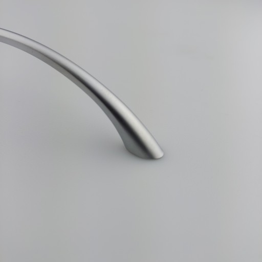 ÚCHYTKA NA NÁBYTOK ÚCHYTKA PRE NÁBYTOVÉ SKRINÍKY ZÁSUVKY HLINÍK/MAT CHROME 96mm