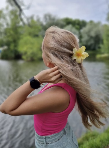 Spona, spona do vlasov, veľký kvet, boho kvet, havajský, biely