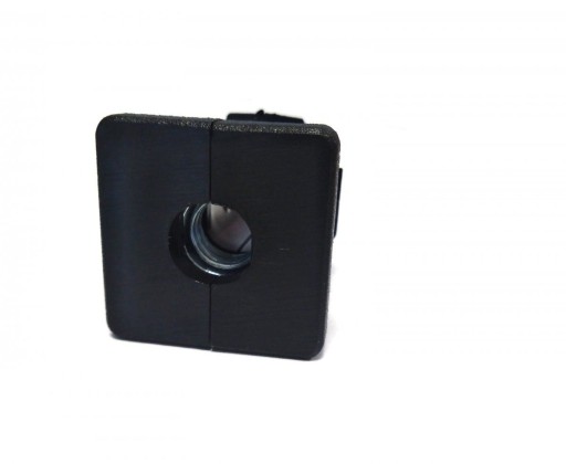 Profilový uzáver 25x25mm so závitom HSI