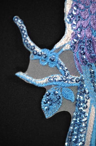Zdobená večerná nášivka WA25099 PURPLE/BLUE