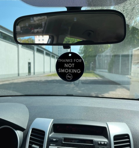 Prívesok s vôňou do auta No Smoking Ajuy 2ml