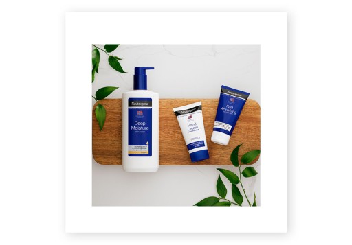 NEUTROGENA Norwegian Formula Intenzívne regeneračný balzam na pery 15ml