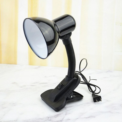 STOLNÁ LAMPA DO ŠKOLSKEJ SLUŽBY