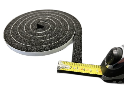 TESNENIE na dvere, okná, brány, GUMOVÁ pena 15mm, vstupné balkóny