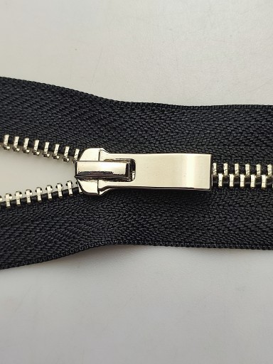 Kovový bežec na zips #5, leštený, 75 cm, čierny/nikel