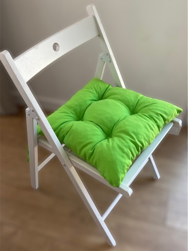 SVETLOZELENÝ TRAPEZOID podsedák na stoličku