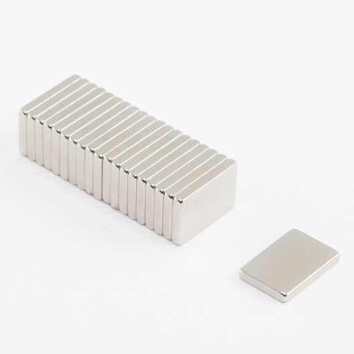 NEODYMIOVÝ MAGNET TANIER 15x10x2 N38 - 8 KS