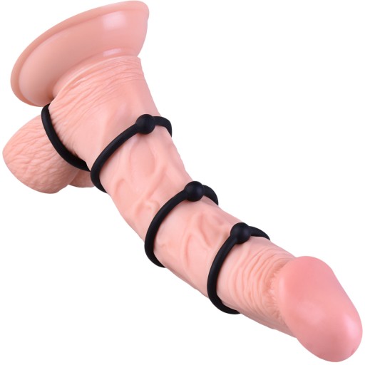 SADA 4 EREKČNÝCH KRÚŽKOV NA PENIS A SEMENNÍKY