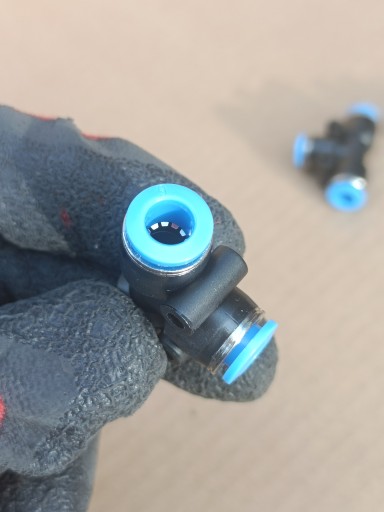 Konektor T-T Pneumatický Zásuvný rozbočovač fi 6mm PE 6