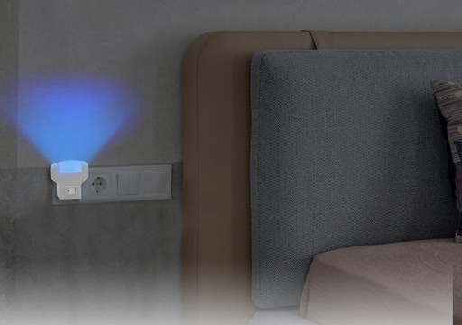 UHLÁ LAMPA PRE NOČNÝ KONTAKT, 3 LED BIELE s VYPÍNAČOM