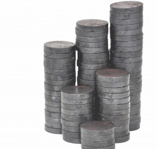 VALCOVÝ FERITOVÝ MAGNET MW 20X2 F30 10 kusov
