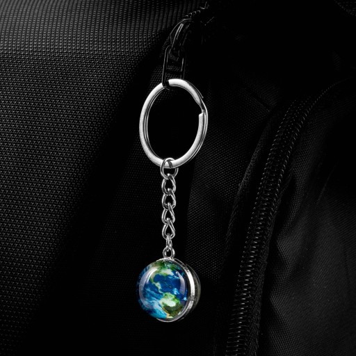 Kľúčenka PLANET EARTH - svieti v tme