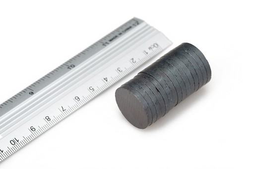 Feritové magnety MWF 25x3 - 70 ks.