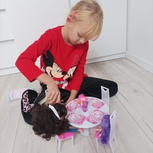 Domček pre bábiky Nábytok Veľký set stoličiek do jedálne 43 kusov
