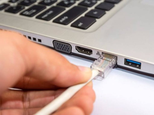 RJ45 INTERNETOVÝ LAN KÁBEL, SKÚTENÝ PÁR, 20M