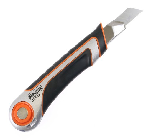 BEZPEČNÝ NÔŽ NA TAPETY S MAGNETOM RICHMANN C9102