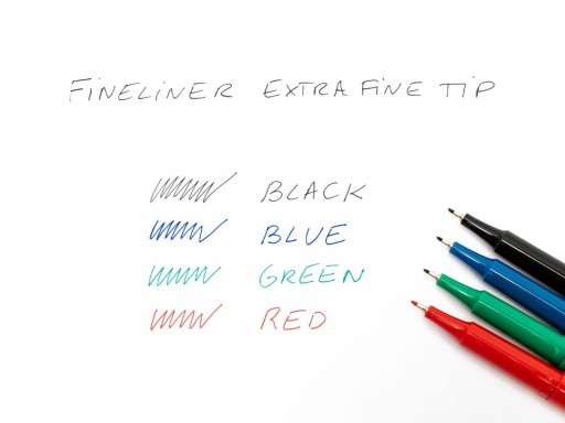 Fixka na vlákno Fineline Pilot - čierna, 0,4 mm