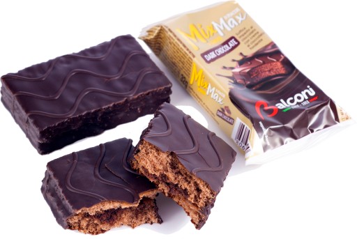 Talianska torta z horkej čokolády so smotanou