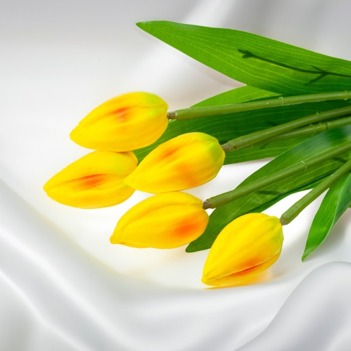 TULIPÁNOVÁ KYTICA Z PENOVÝCH TULIPANOV X5 ŽLTÉ UMELÉ TULIPANY V KYTICI