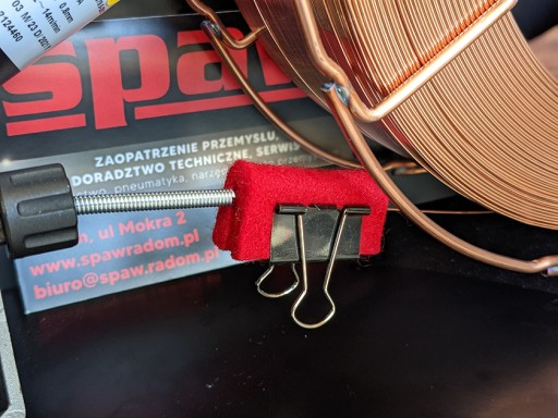 BINZEL červený plstený čistič na oceľový drôt