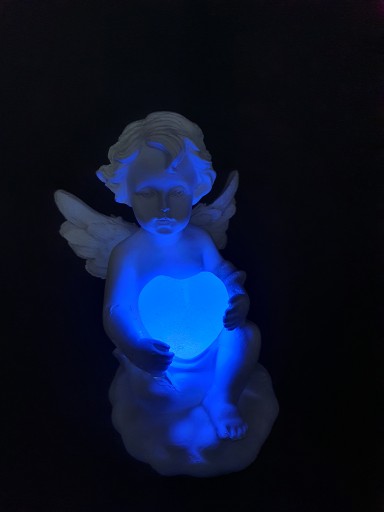 ANJEL SO SRDCOM ANJEL LED VLOŽKA FÓRKA DEKORATÍVNY HROB BIELY HROB