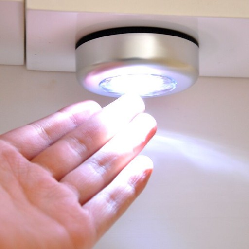 3 LED SAMOLEPIACA DOTYKOVÁ LAMPA, NA BATÉRIU